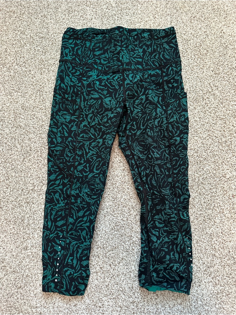 Lululemon fast and free crop legging size 8